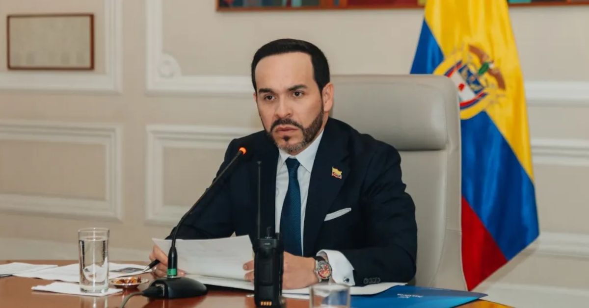 Gobierno limita contratos de prestación de servicios y cargos de libre nombramiento desde 2027